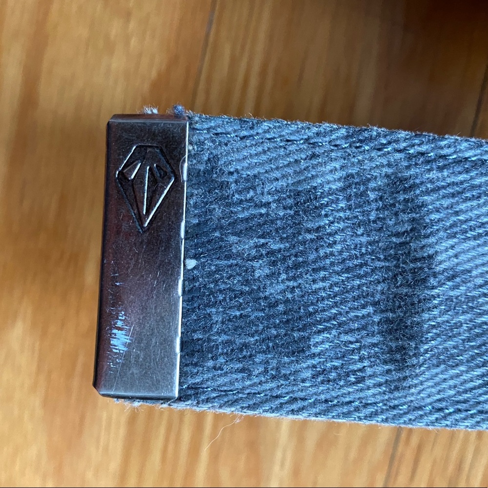 VOLCOM Belt - Picture 4 of 6